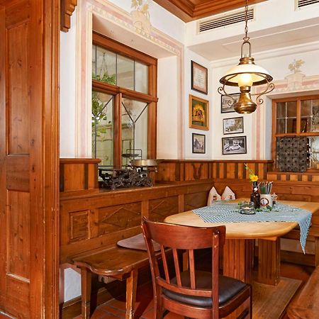 Brauereigasthof Zum Loewenbraeu Adelsdorf 外观 照片