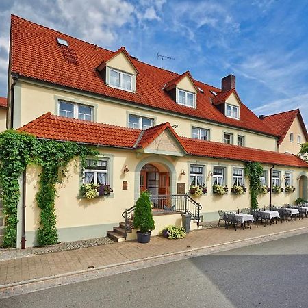 Brauereigasthof Zum Loewenbraeu Adelsdorf 外观 照片